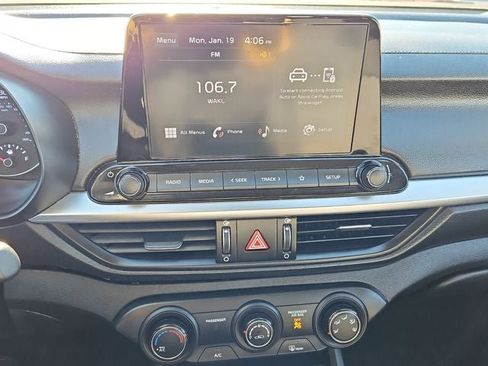 Used 2022 Kia Forte LXS image 24