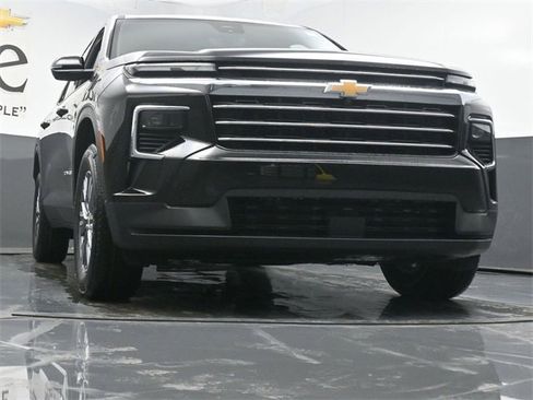 New 2026 Chevrolet Traverse LT w/ Driver Confidence Package image 3