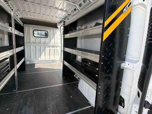 Used 2024 RAM ProMaster 2500 FWD image 12