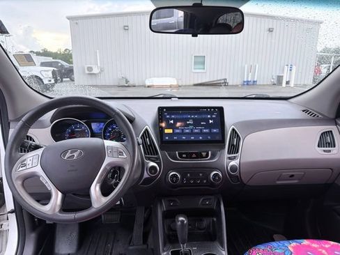 Used 2013 Hyundai Tucson GLS FWD image 10