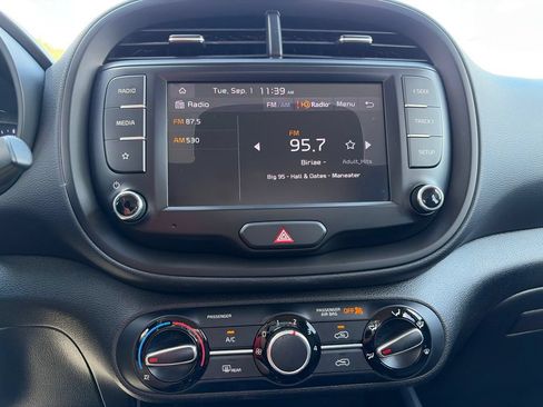 Used 2022 Kia Soul LX w/ Technology Package FWD image 27