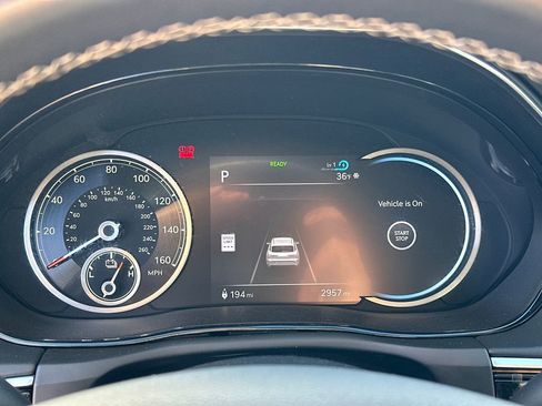 Used 2023 Genesis Electrified GV70 Advanced image 26