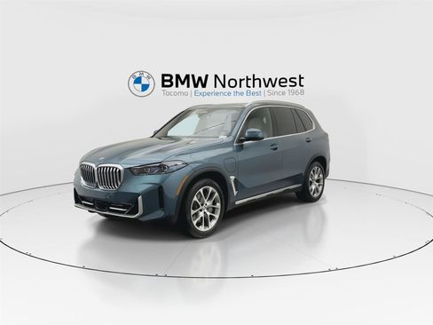 New 2026 BMW X5 xDrive50e w/ Climate Comfort Package image 9