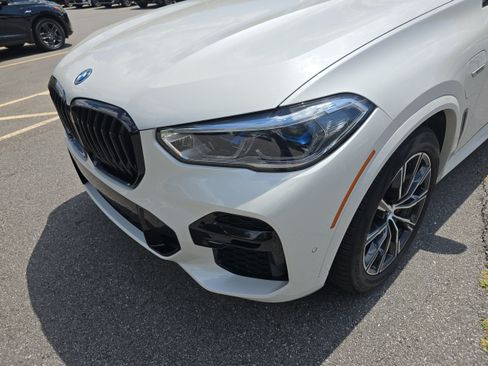 Used 2023 BMW X5 xDrive45e w/ Executive Package AWD/4WD image 9
