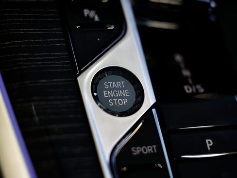 New 2026 BMW X5 xDrive40i w/ Executive Package image 39