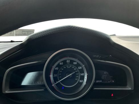 Used 2015 MAZDA MAZDA3 i Sport FWD image 16