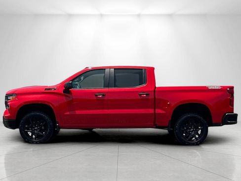 Used 2023 Chevrolet Silverado 1500 Custom Trail Boss w/ LPO, Dark Essentials Package AWD/4WD image 6
