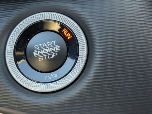 New 2025 Jeep Grand Cherokee L Laredo image 22