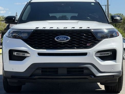 Used 2020 Ford Explorer ST w/ Premium Technology Package image 8
