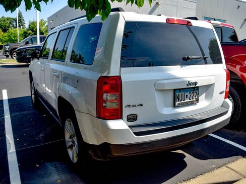 Used 2015 Jeep Patriot Latitude AWD/4WD image 17