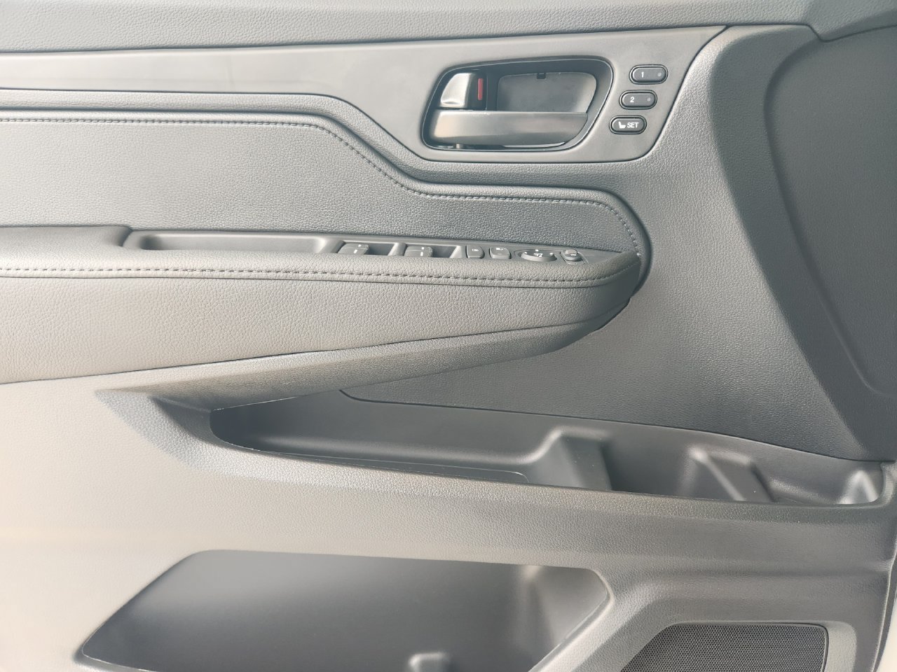 New 2027 Honda Odyssey EX-L image 16