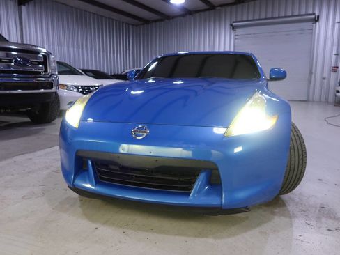 Used 2009 Nissan 370Z Touring w/ Sport Pkg image 36