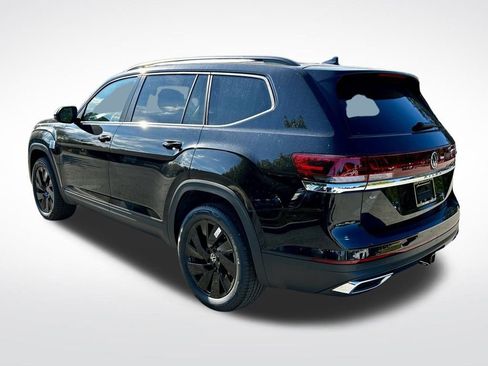 New 2026 Volkswagen Atlas SE FWD image 7