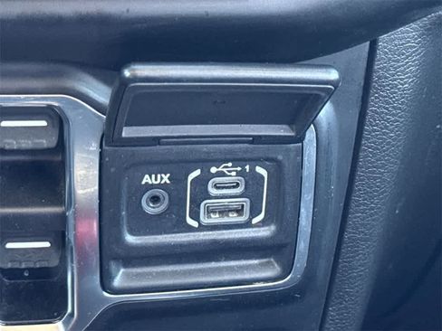 Used 2023 Jeep Gladiator Overland image 20