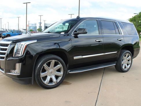 Used 2015 Cadillac Escalade Luxury AWD/4WD image 19