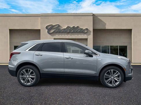 New 2026 Cadillac XT5 Premium Luxury w/ Driver Assist Package image 2