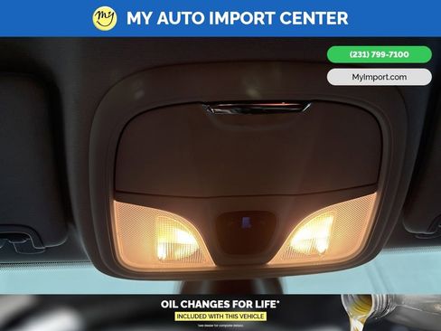 Used 2019 Jeep Cherokee Latitude Plus w/ Comfort/Convenience Group image 24