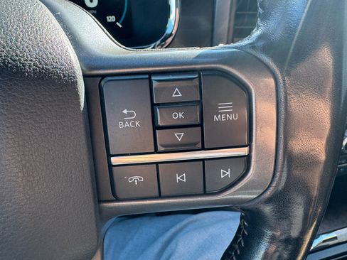 Used 2021 Ford F150 Lariat w/ Equipment Group 502A High image 17