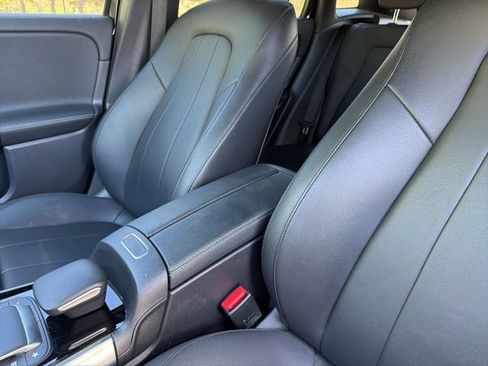 Used 2023 Mercedes-Benz GLA 250 image 19