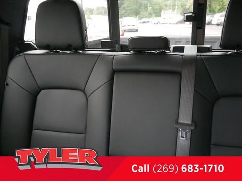 New 2026 Chevrolet Colorado LT w/ LT Convenience Package AWD/4WD image 38