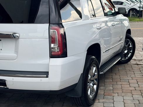 Used 2020 GMC Yukon Denali AWD/4WD image 10