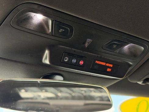 Used 2020 Chevrolet Camaro LT RWD image 31