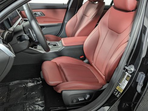 Certified 2022 BMW 330i xDrive Sedan w/ M Sport Package image 17