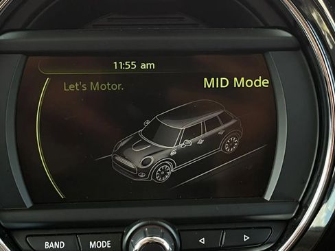 Used 2015 MINI Cooper 4-Door Hardtop image 47