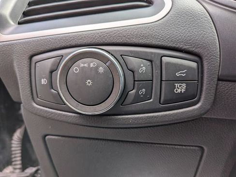 Used 2022 Ford Edge SEL w/ Convenience Package AWD/4WD image 16