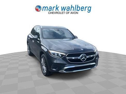Used 2024 Mercedes-Benz GLC 300 4MATIC image 2