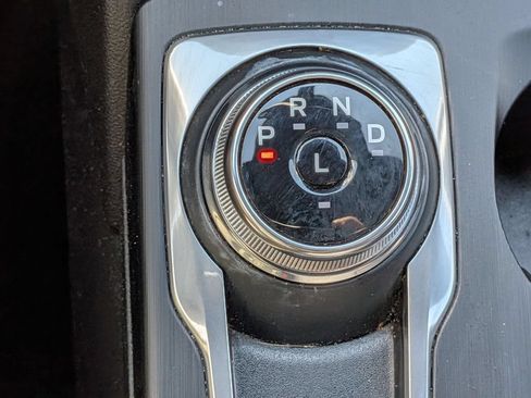 Used 2025 Ford Escape ST-Line FWD image 19
