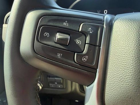 Used 2023 GMC Yukon SLT w/ SLT Premium Package AWD/4WD image 15