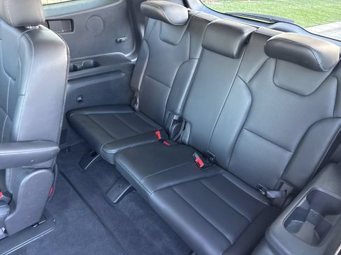 Used 2022 Kia Telluride EX w/ EX Premium Package AWD/4WD image 46