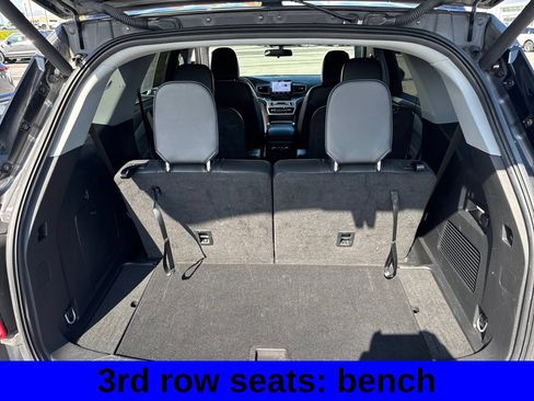 Used 2023 Ford Explorer XLT w/ Equipment Group 202A AWD/4WD image 26