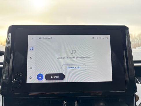 Certified 2025 Toyota Corolla LE image 32