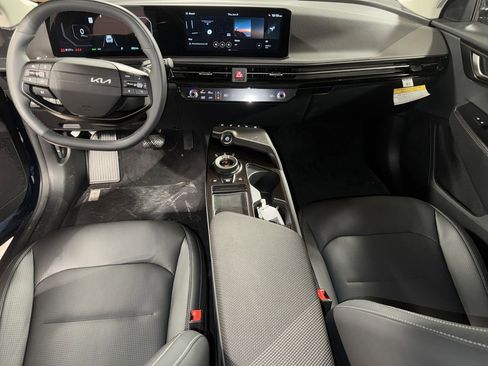 New 2025 Kia EV6 Wind image 15