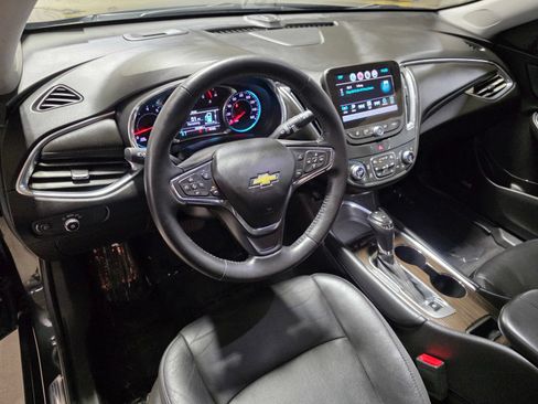Used 2017 Chevrolet Malibu Premier w/ Premier Sun and Wheel Package FWD image 25