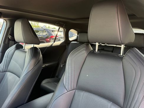 Used 2023 Toyota Venza Limited AWD/4WD image 25