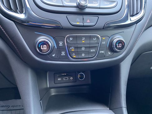 Used 2024 Chevrolet Equinox RS w/ RS Leather Package FWD image 28
