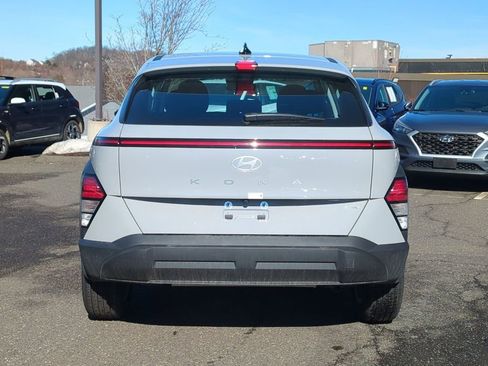 Certified 2026 Hyundai Kona SE image 4