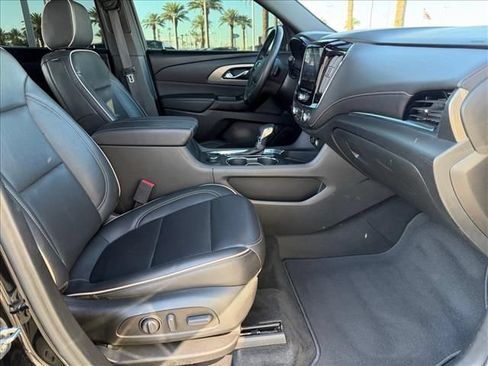 Certified 2023 Chevrolet Traverse Premier w/ Redline Edition FWD image 14