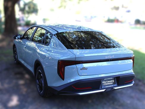 New 2026 Kia K4 EX FWD image 11