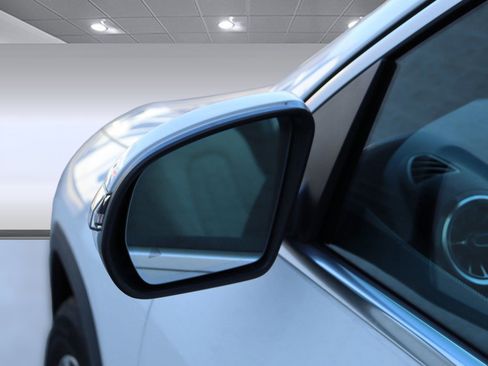 Used 2025 Mercedes-Benz GLA 250 image 19