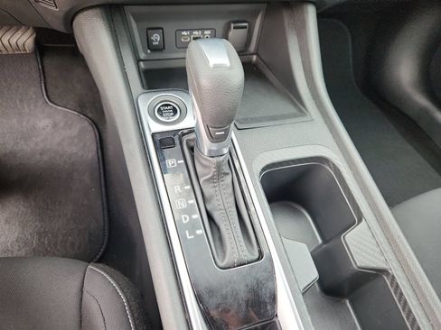 Used 2024 Nissan Sentra SV FWD image 22