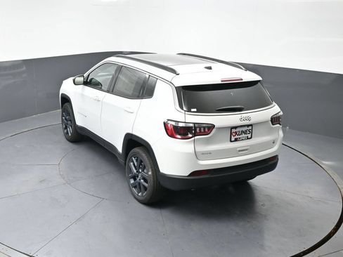 New 2026 Jeep Compass Latitude AWD/4WD image 35