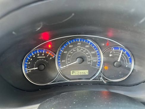 Used 2011 Subaru Forester 2.5X Limited AWD/4WD image 6