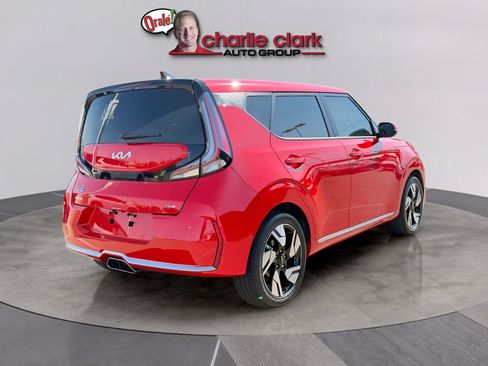 Used 2025 Kia Soul GT-Line w/ GT-Line Technology Package FWD image 5