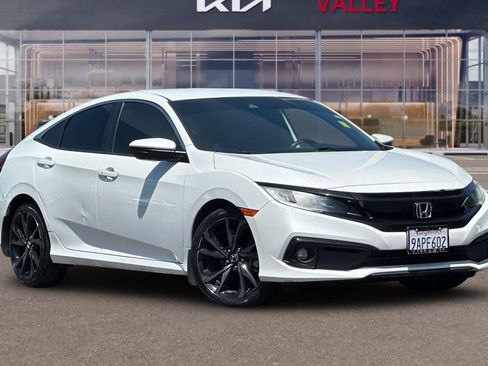 Used 2019 Honda Civic Sport image 2
