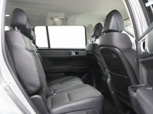 Used 2026 Hyundai Santa Fe SEL AWD/4WD image 14