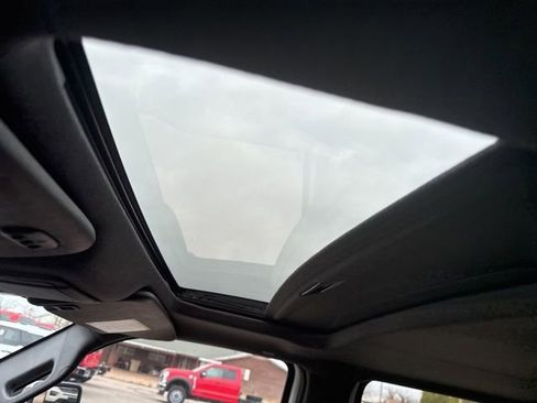 Used 2016 Ford F250 Platinum w/ FX4 Off-Road Package image 24